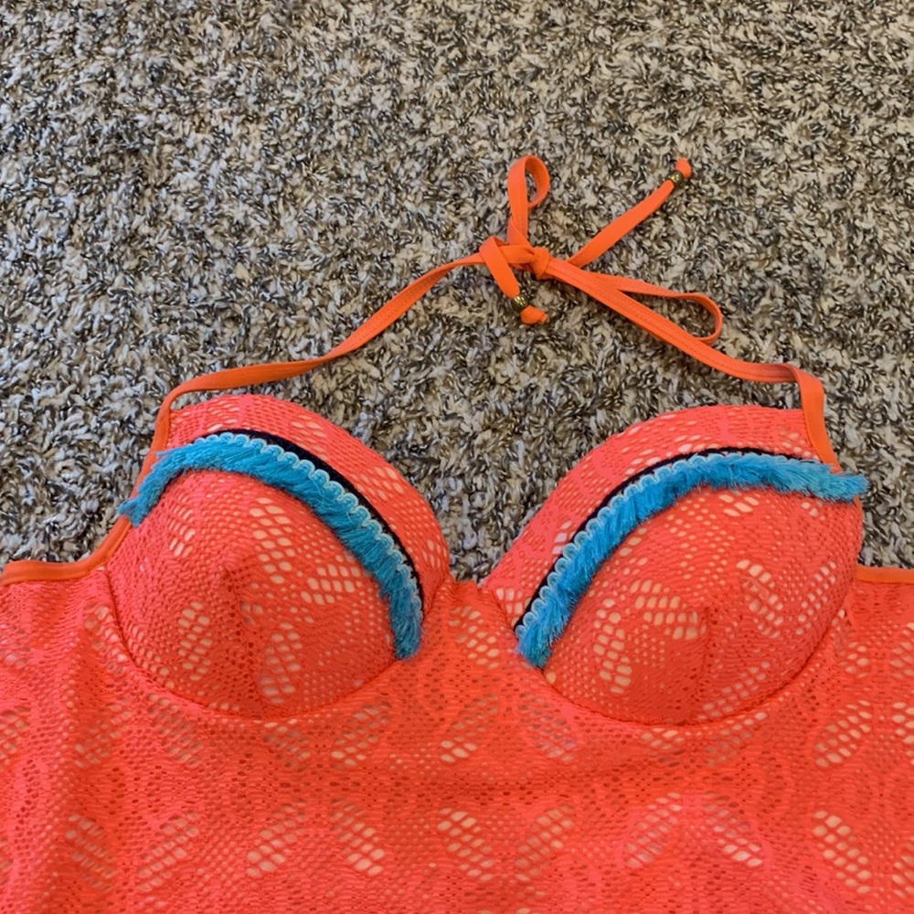 Swim top - Picture 2 of 4